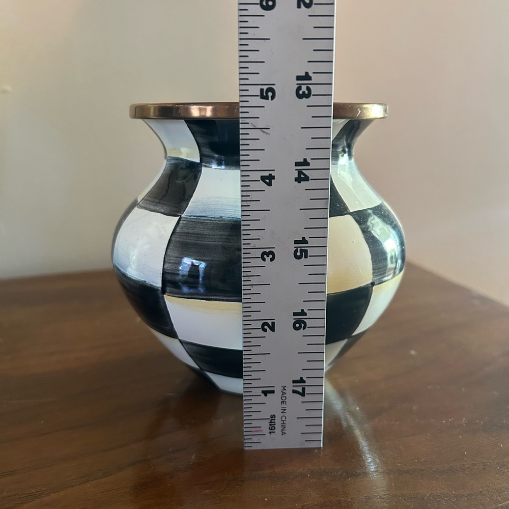 Mackenzie Childs black  and White Vase - Picture 2 of 7